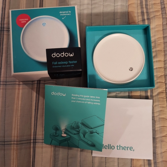 NEW Dodow Fall Asleep Faster sleep or anxiety aide device - Picture 3 of 8